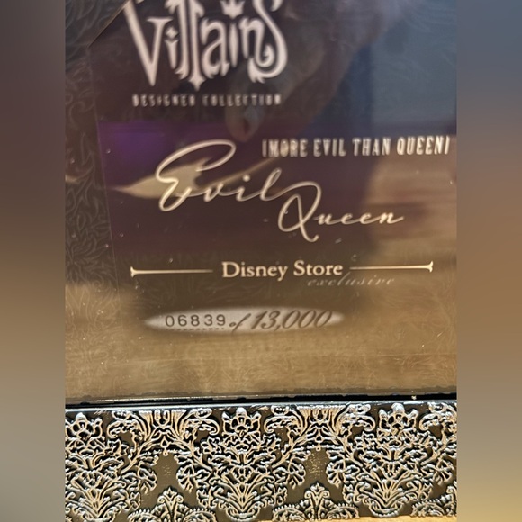 Disney Store Designer Collection Evil Queen [More Evil Than Queen] - Picture 5 of 15